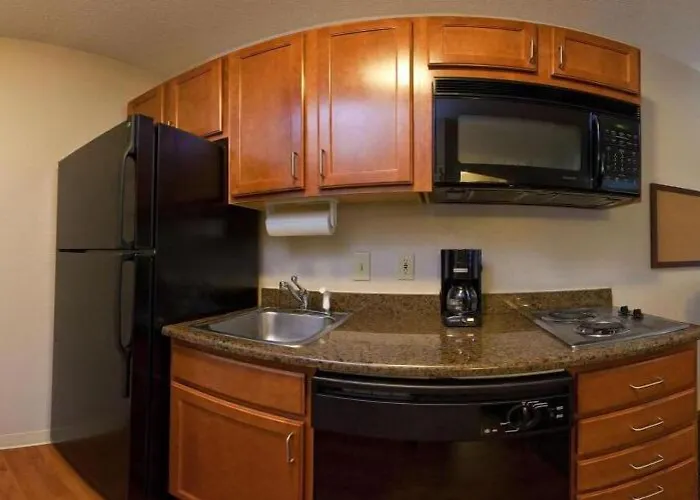Candlewood By Ihg Hotel 3*