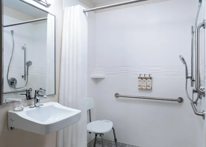 Hotel Candlewood By Ihg Rockford